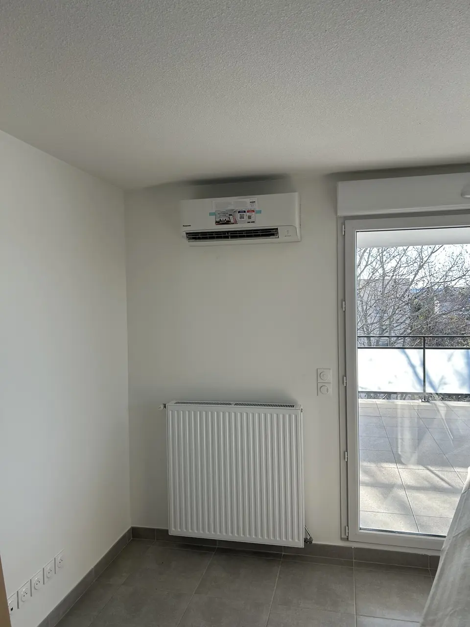 Installation d'une climatisation mono-split dans un appartement à Carpentras